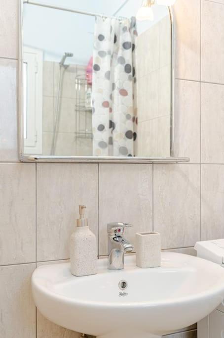 Seaside Escape Apartments - Poseidon Palaiá Fókaia Zewnętrze zdjęcie
