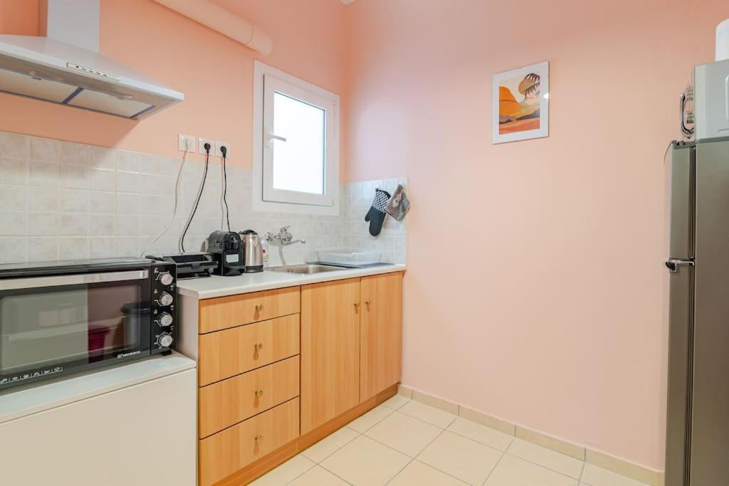 Seaside Escape Apartments - Poseidon Palaiá Fókaia Zewnętrze zdjęcie
