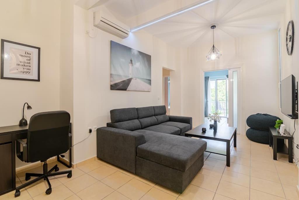 Seaside Escape Apartments - Poseidon Palaiá Fókaia Zewnętrze zdjęcie